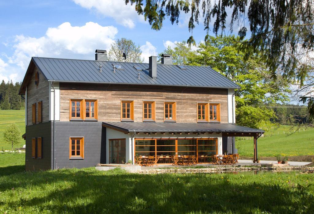 Penzion Stara Vapenka Svinna Exterior photo